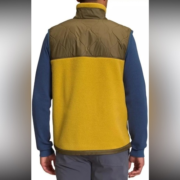 THE NORTH FACEMen's Royal Arch Full Zip Fleece Vest Color Mineral Gold - Picture 3 of 7